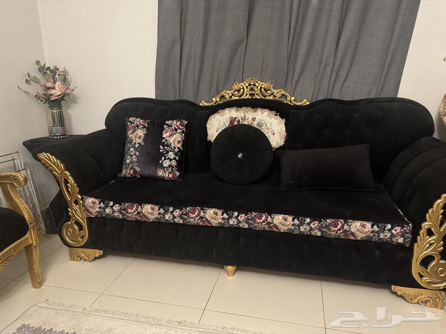 كنب مستعمل وطاولة طعام64390720299138112