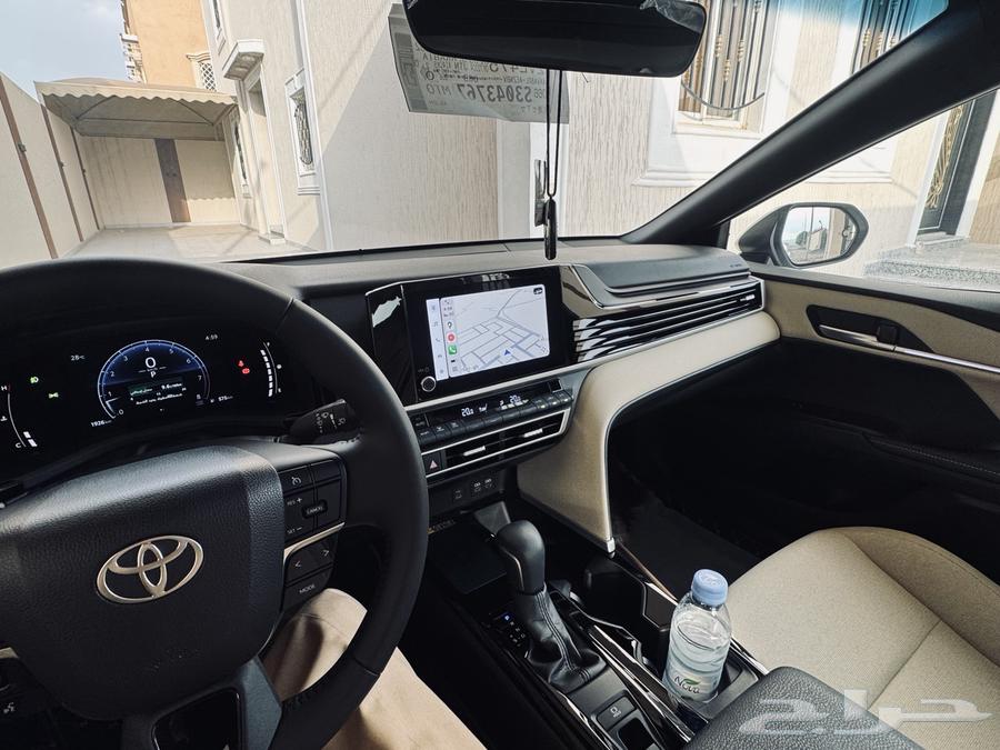 كامري 2025 بنزين LE شبه جديد سعودي64532565078401113