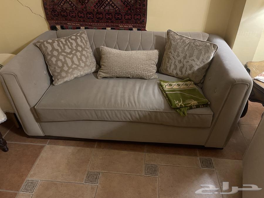 Five-piece sofa in excellent condition64377608609153114