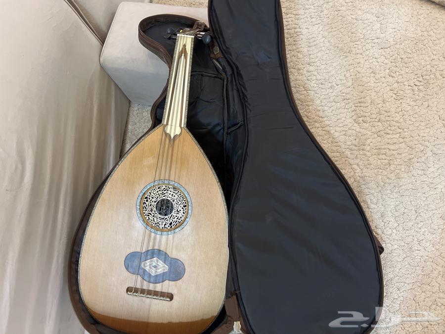 عود زرياب اصلي واستعمال جدا  نظيف64386613175682112