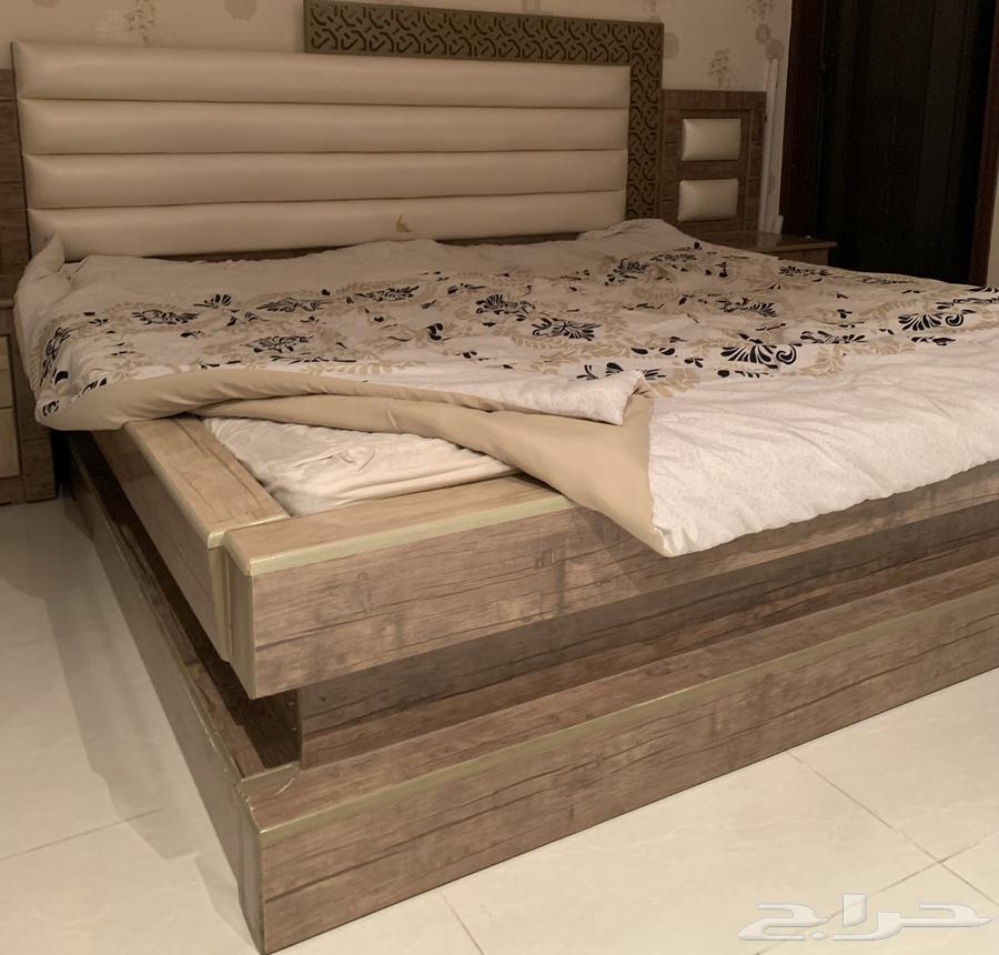سرير نفرين خشب ماليزي مع اثنين كومدينه للبيع64389847029635111