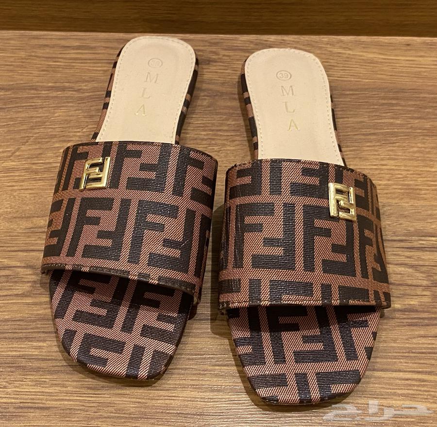 Sandals, Flats64381370222979112