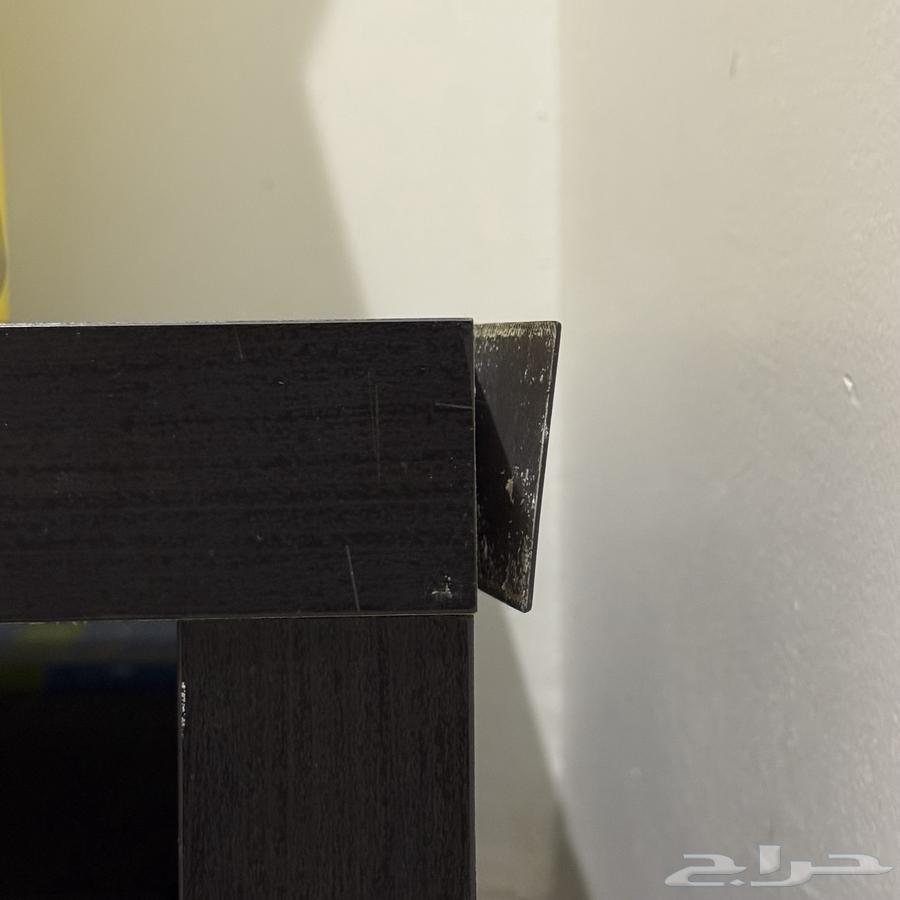 طاولة تلفزيون (ايكيا) مستخدمة64378513257730113