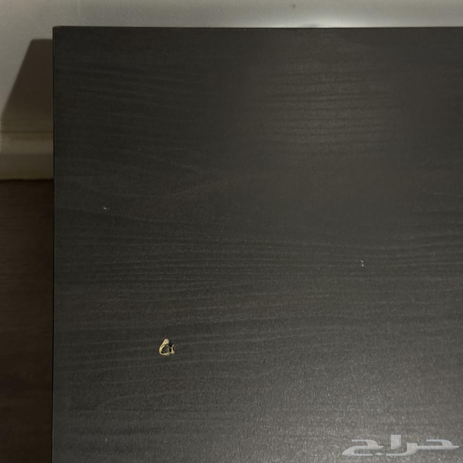 طاولة تلفزيون (ايكيا) مستخدمة64378513257730112