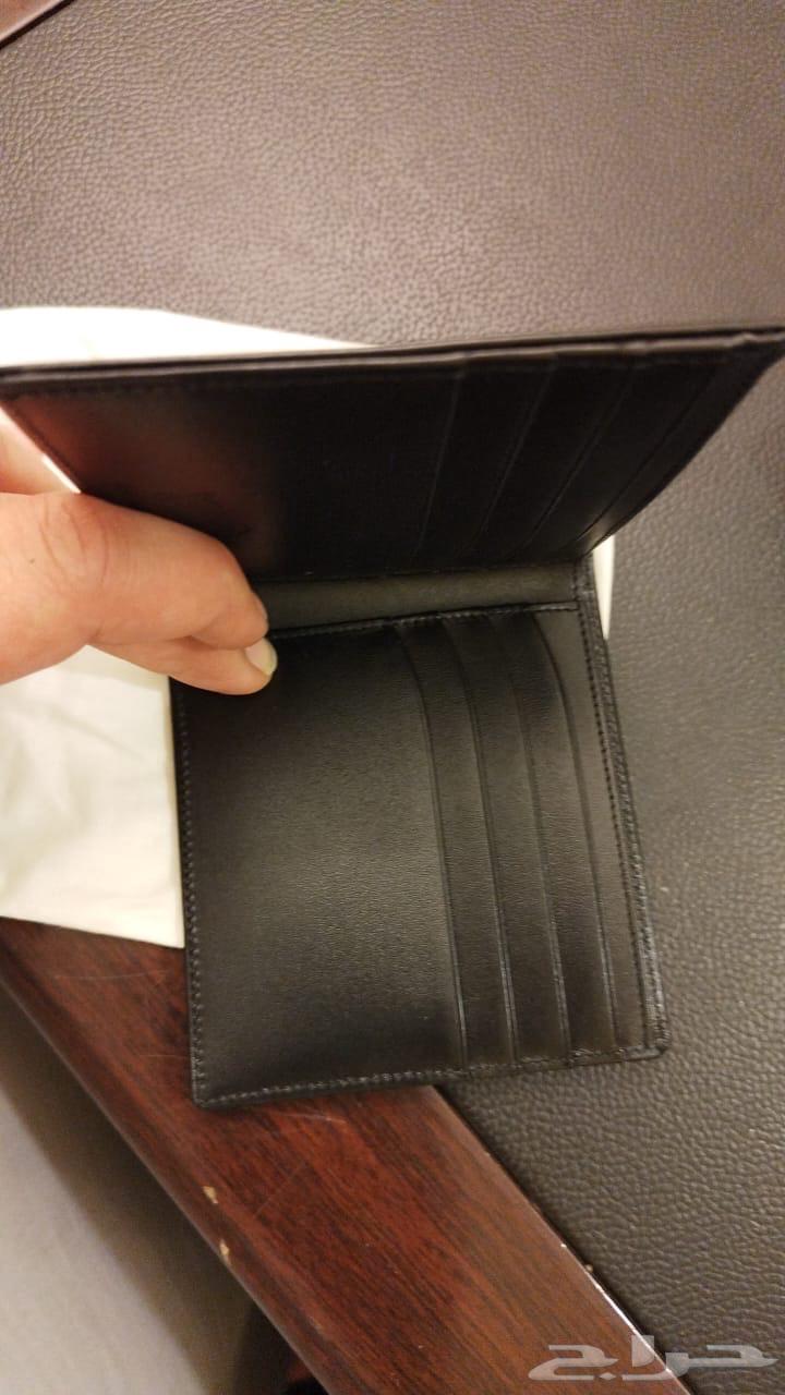 Montblanc wallet 100% authentic64369513644802113