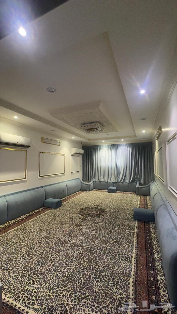 Seven 4x4 semi-new supports with star and three parking spaces64383469911681111