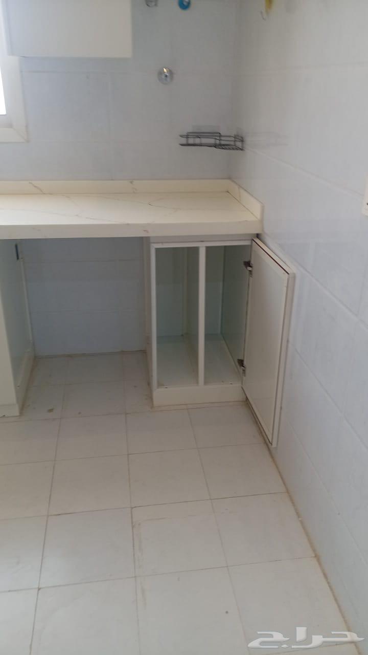 مطبخ استعمال اقل من سنه وجديد64386613084673111