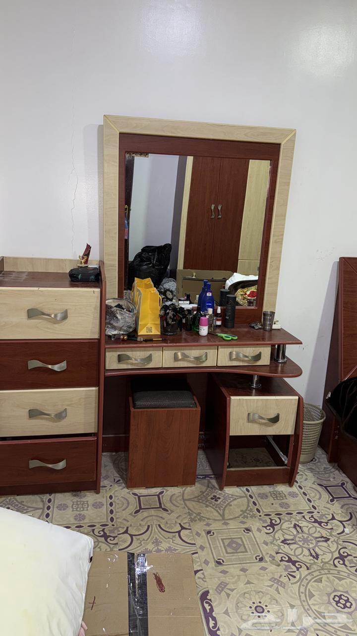 اثاث غرفه نوم نضيف شبه جديد64382086658306111