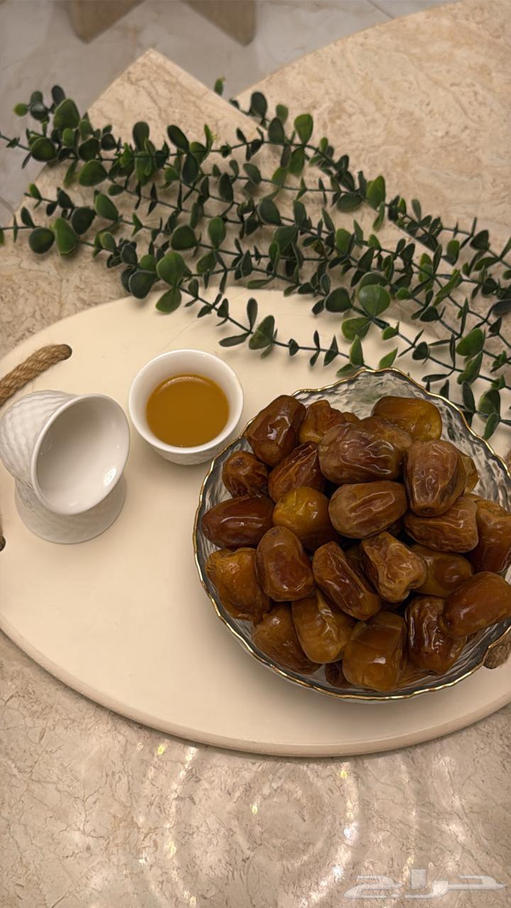 Sugar Dates64386318764545114