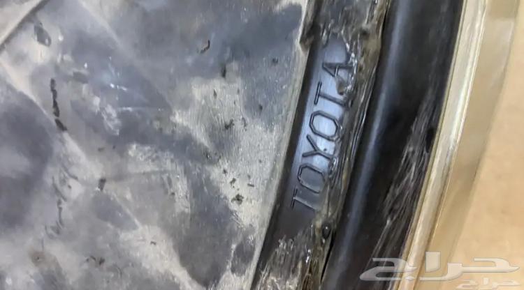 شمعة كامري 2003-2004 اصلي وكاله64534472836225112