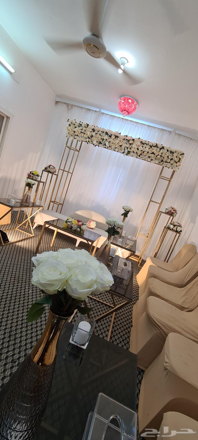 Selling sofas and reception tables64382404522755114