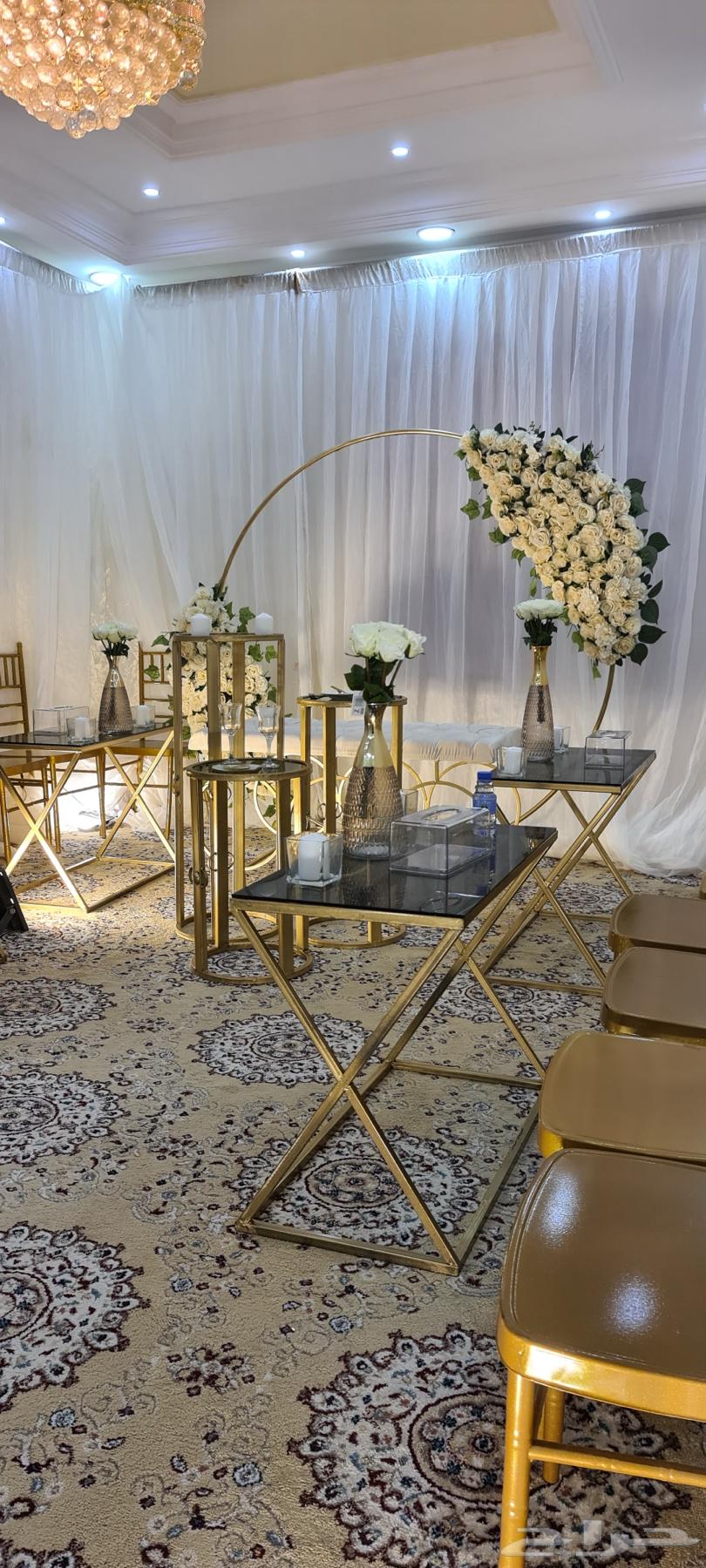 Selling sofas and reception tables64382404522755112