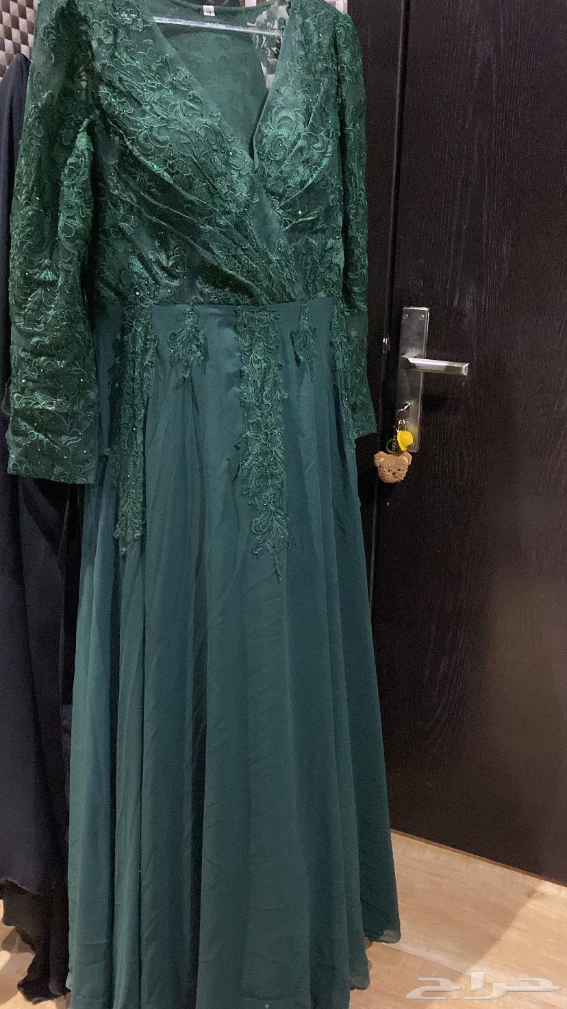 فستان مقاس XL طوله 165 ومع الكعب يضبط استعمال مرا وحده نظيف64378949095555111