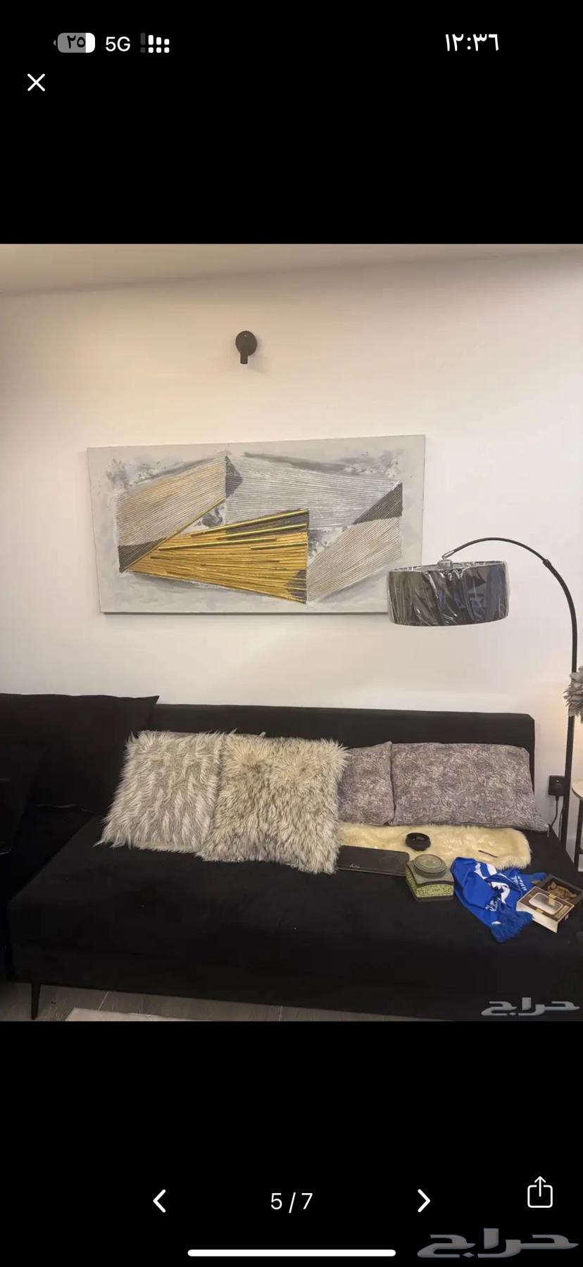 Sofa and dressing table64382555780097112