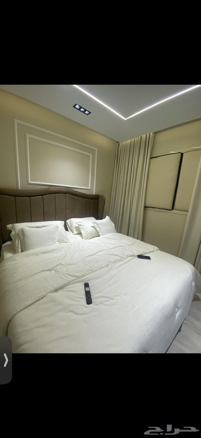 King Bedroom Set with Double Bed, Mattress, and Sofa 180064385691332995111