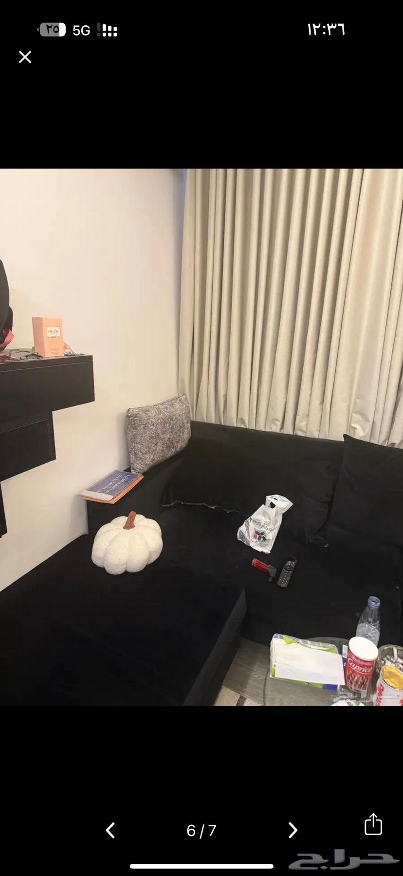 Sofa and dressing table64382555780097113