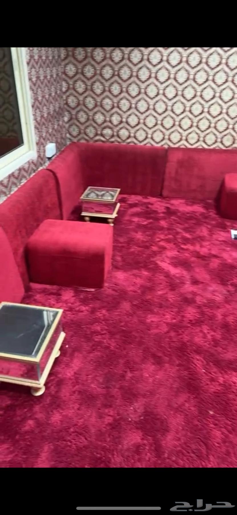 Carpet, pillow, and floor table with 4 waiters64390897971203111