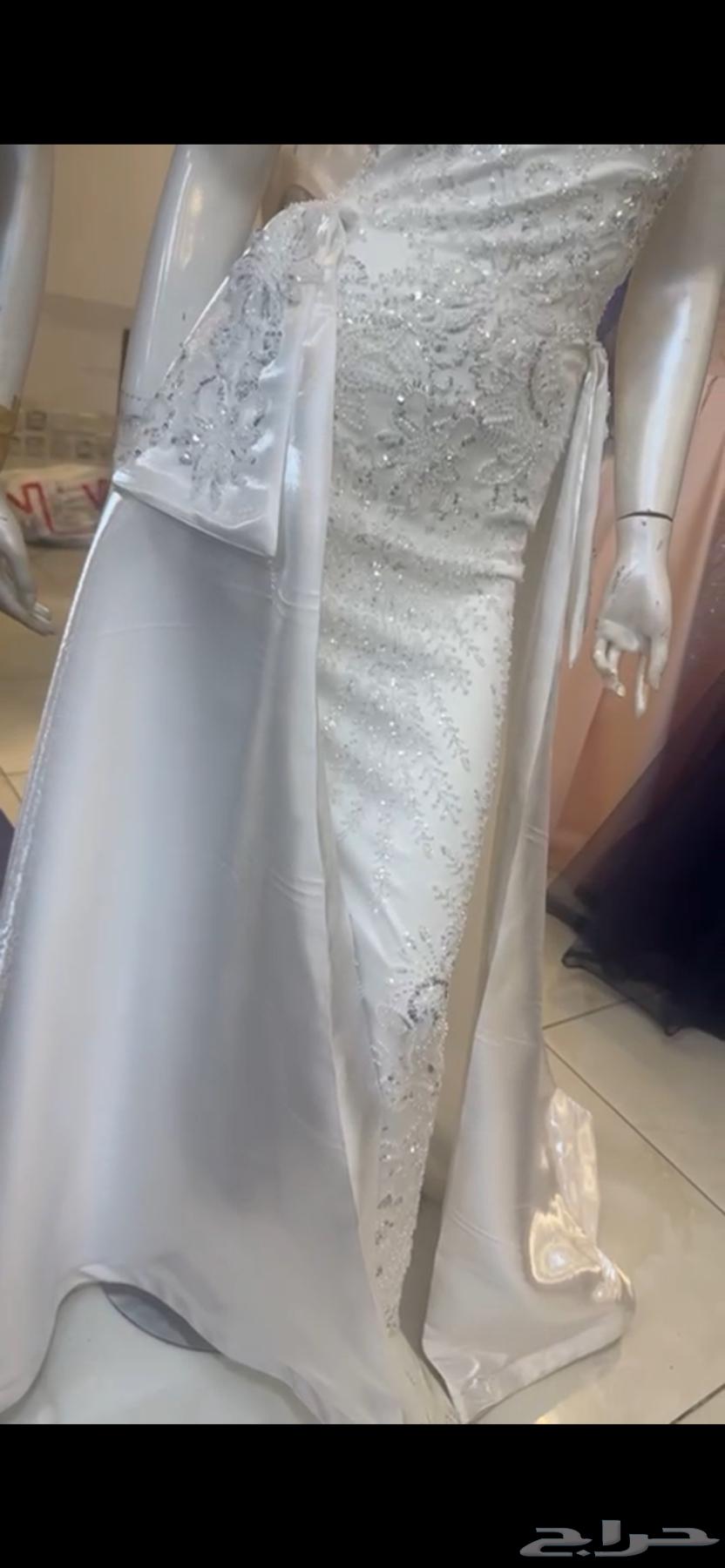 فستان للبيع (جديد ) ب500 وقابل للتفاوض64390305444481110