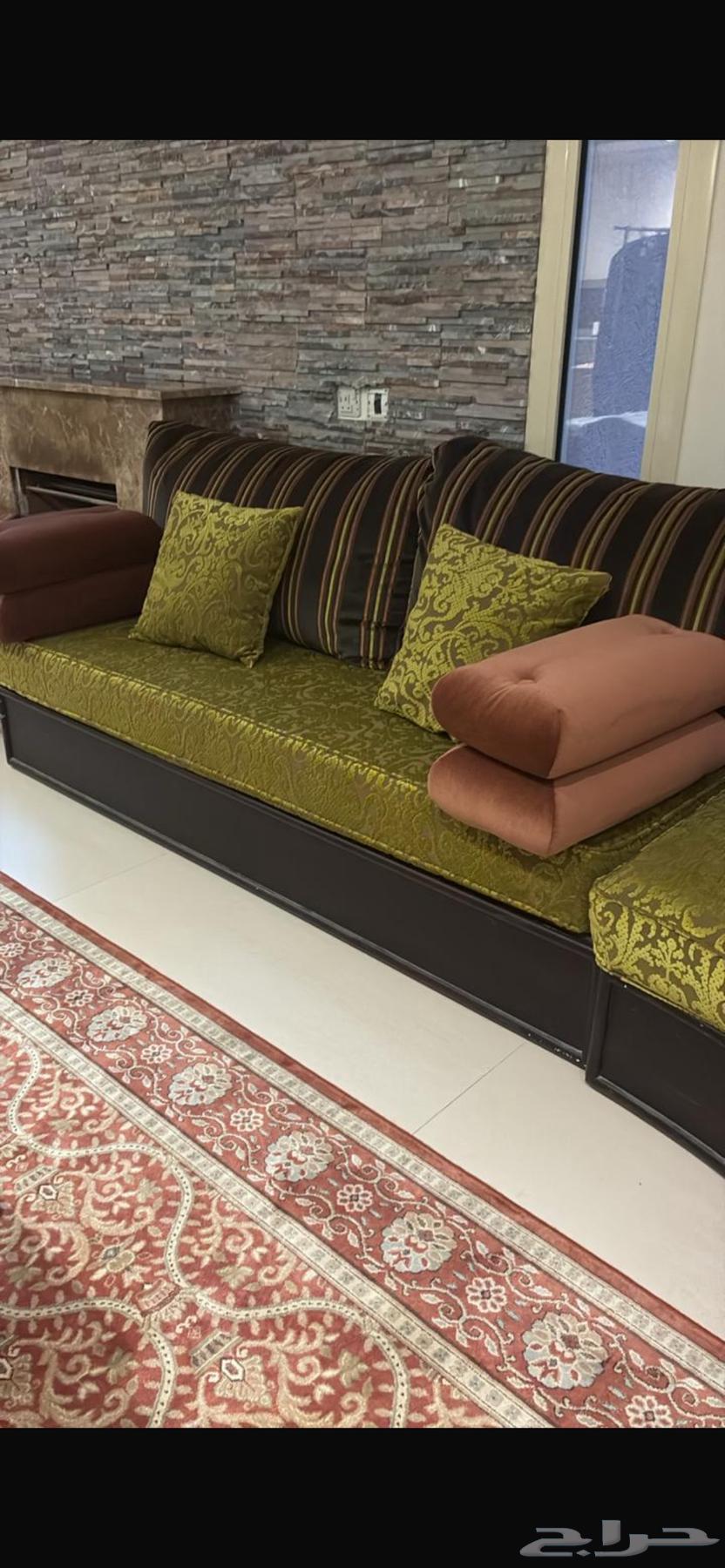 كنب سوفا كبير سبعه متر بطراز مغربي للبيع64386193482753111
