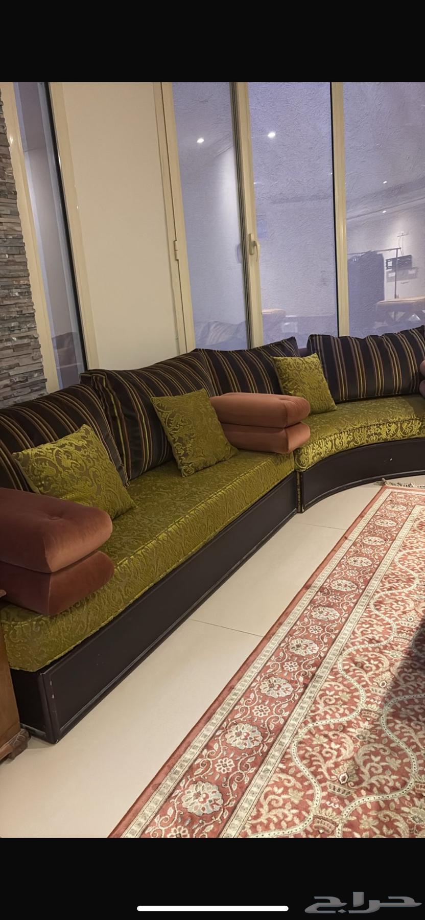كنب سوفا كبير سبعه متر بطراز مغربي للبيع64386193482753113