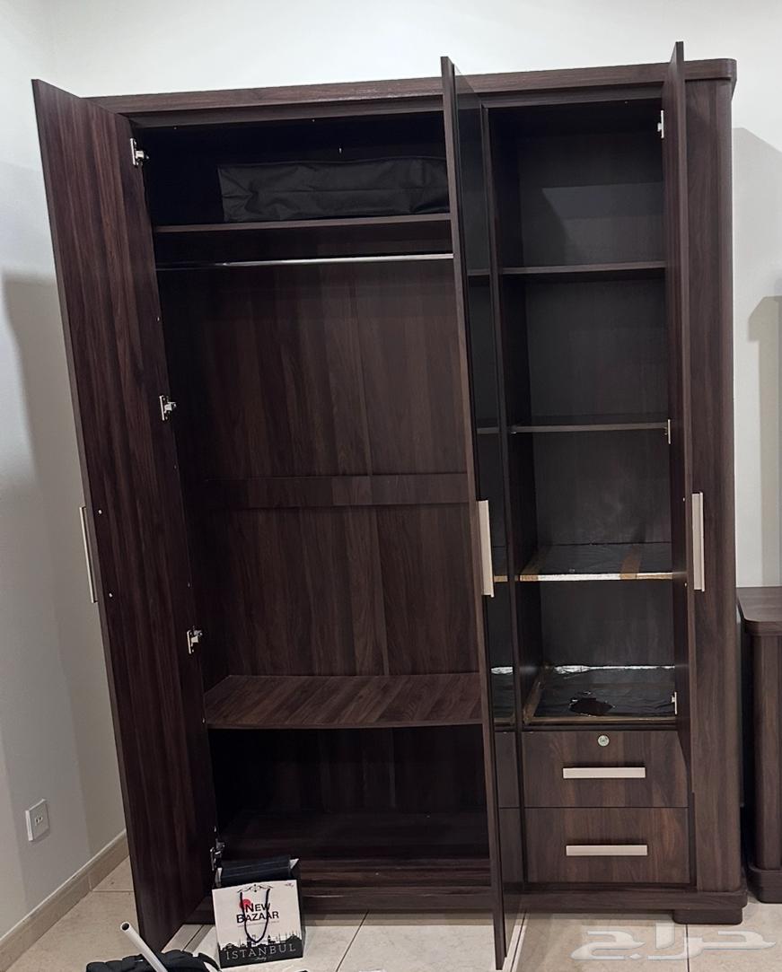 دولاب من هوم سنتر للبيع64382293759234111