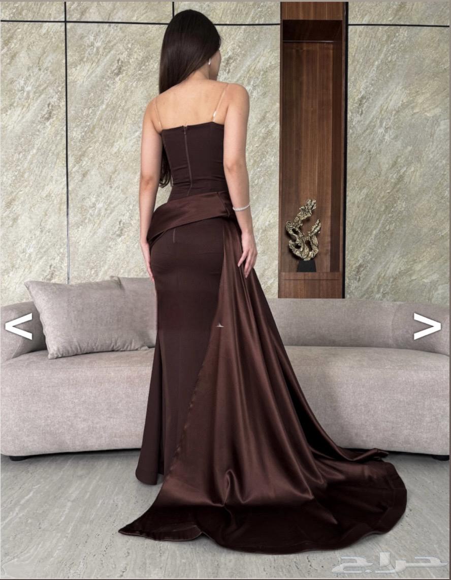فستان من بوتيك مشهور لم يسبق لبسه سعر الشراء 320 البيع26064381068009729112