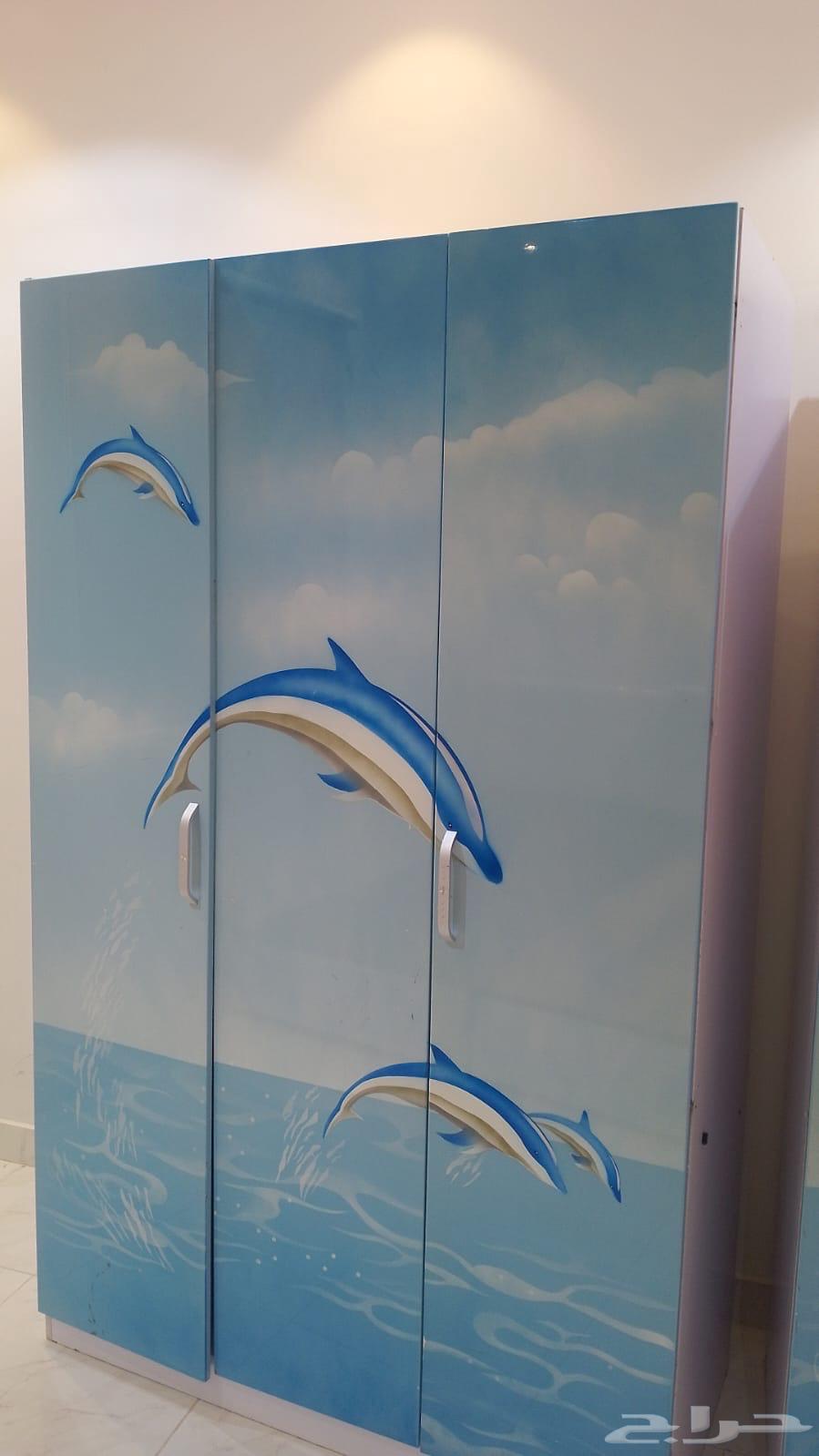 دواليب وسرير صغير64389210889475112