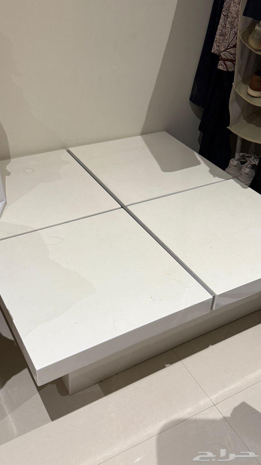 Table64387201856898110