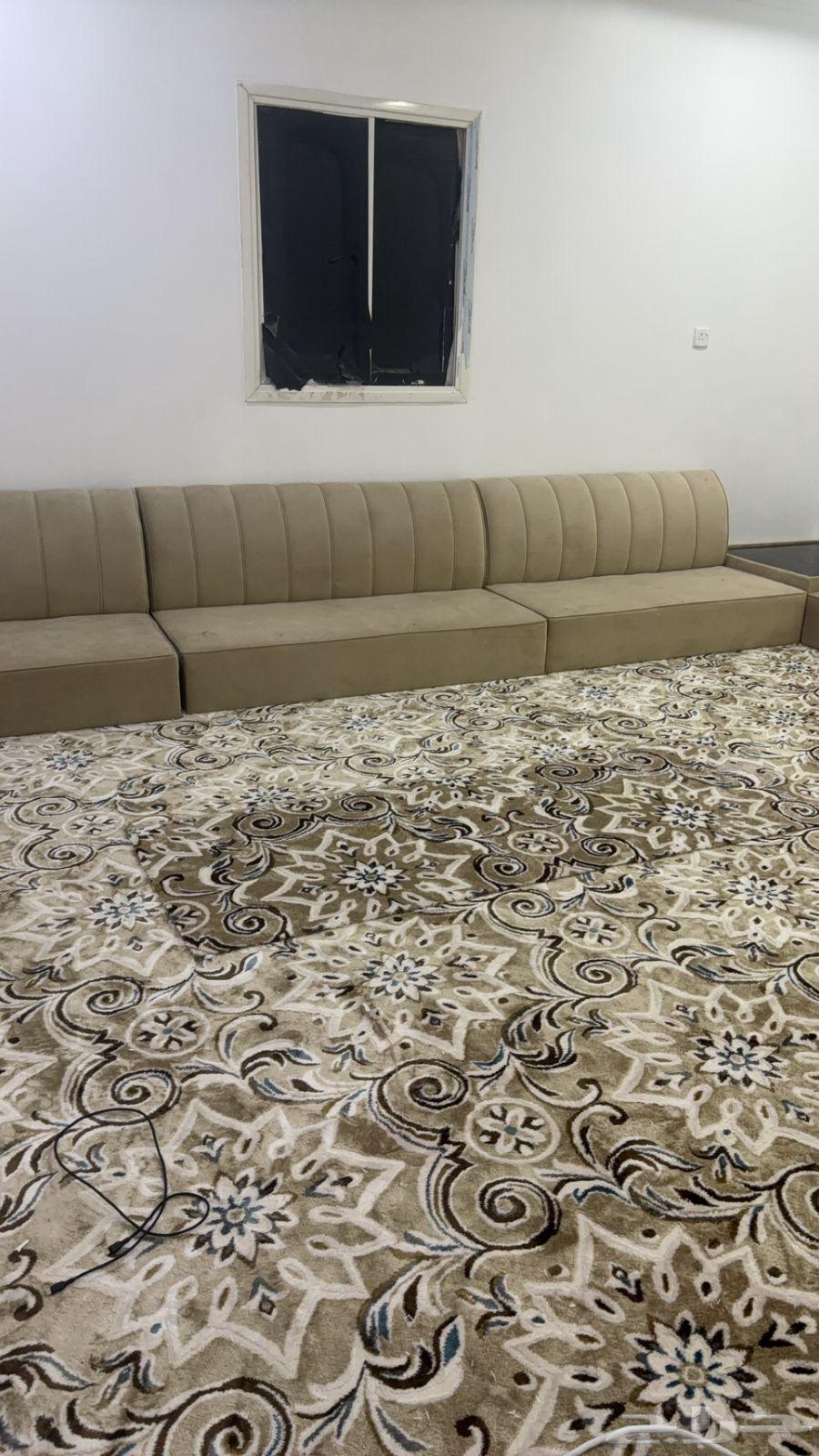 جلسة أرضية للبيع64383885172225112