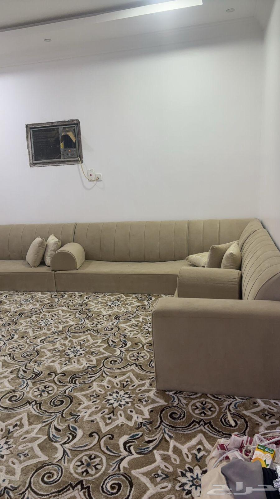 جلسة أرضية للبيع64383885172225110