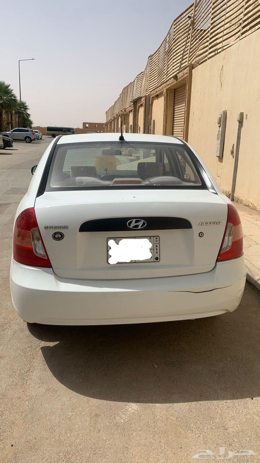 للبيع اكسنت 2011 ابيض اتوماتيك64533676962433111