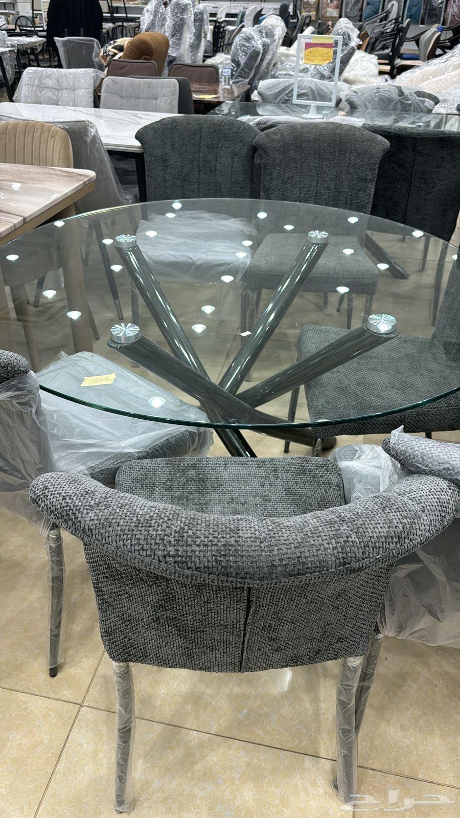 طاولة طعام اخت الجديدة مع 6 كراسي64387912567938110