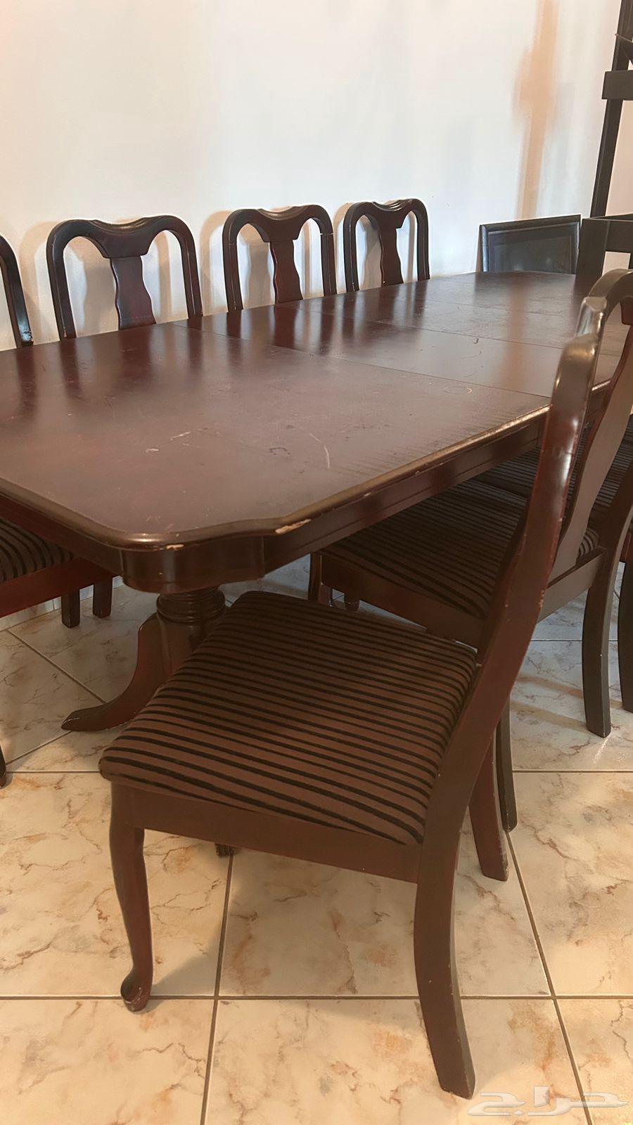 Dining table64390485584898110
