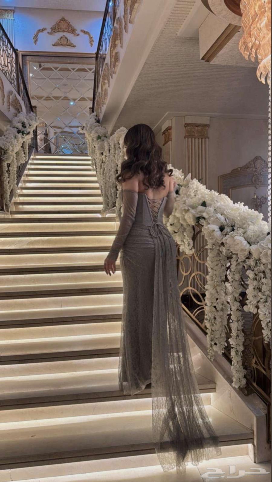 فستان سهره اشتريته ب1200 لبسته مره وحده ابغا ابيعه ب80064378716789122112