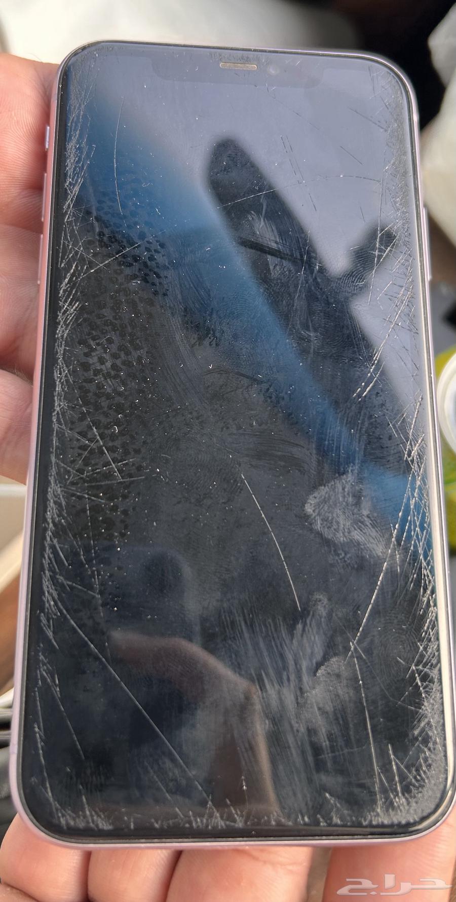 ايفون 11 نظيف64386318788738113