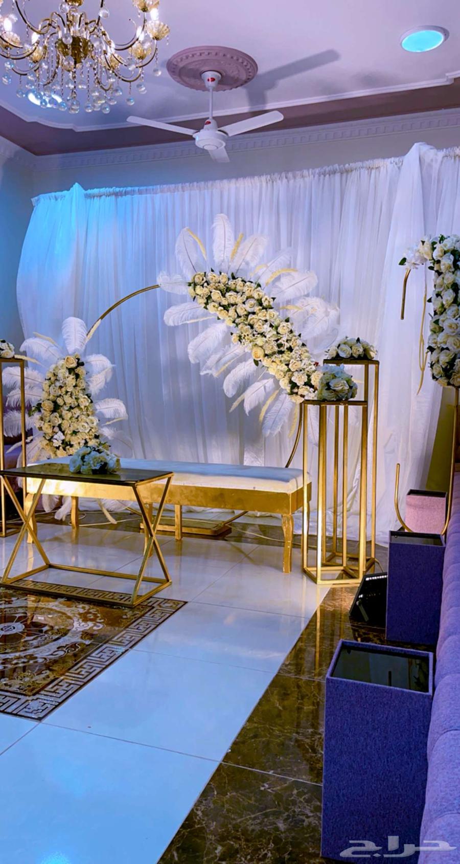 Selling sofas and reception tables64382404522755110