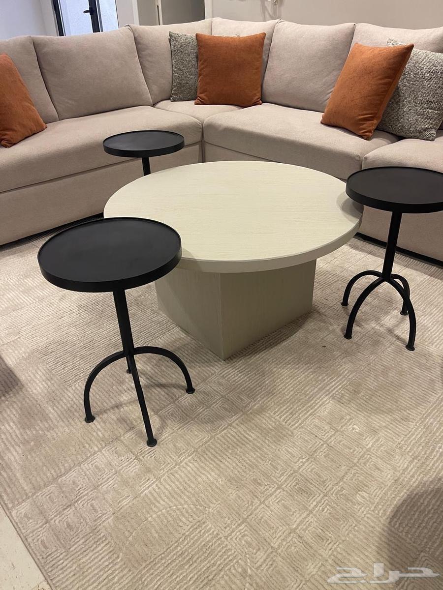 طاولات جديده للبيع نفصل حسب الطلب64387843543555110