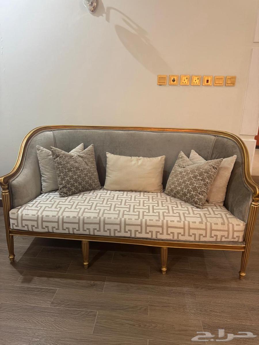 كنب للبيع استخدم نظيف جدا64382914190978113