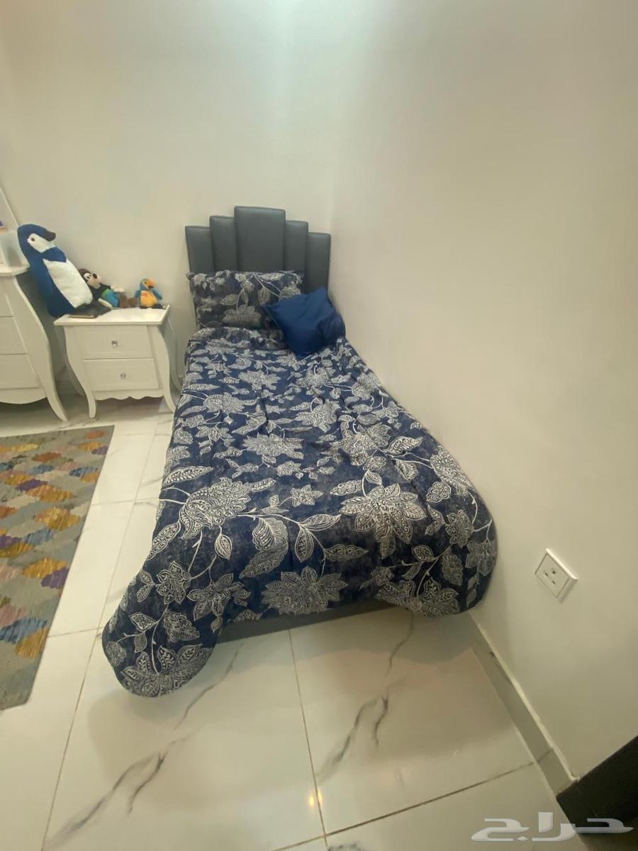 سرير. للبيع. الدمام64391405114241110