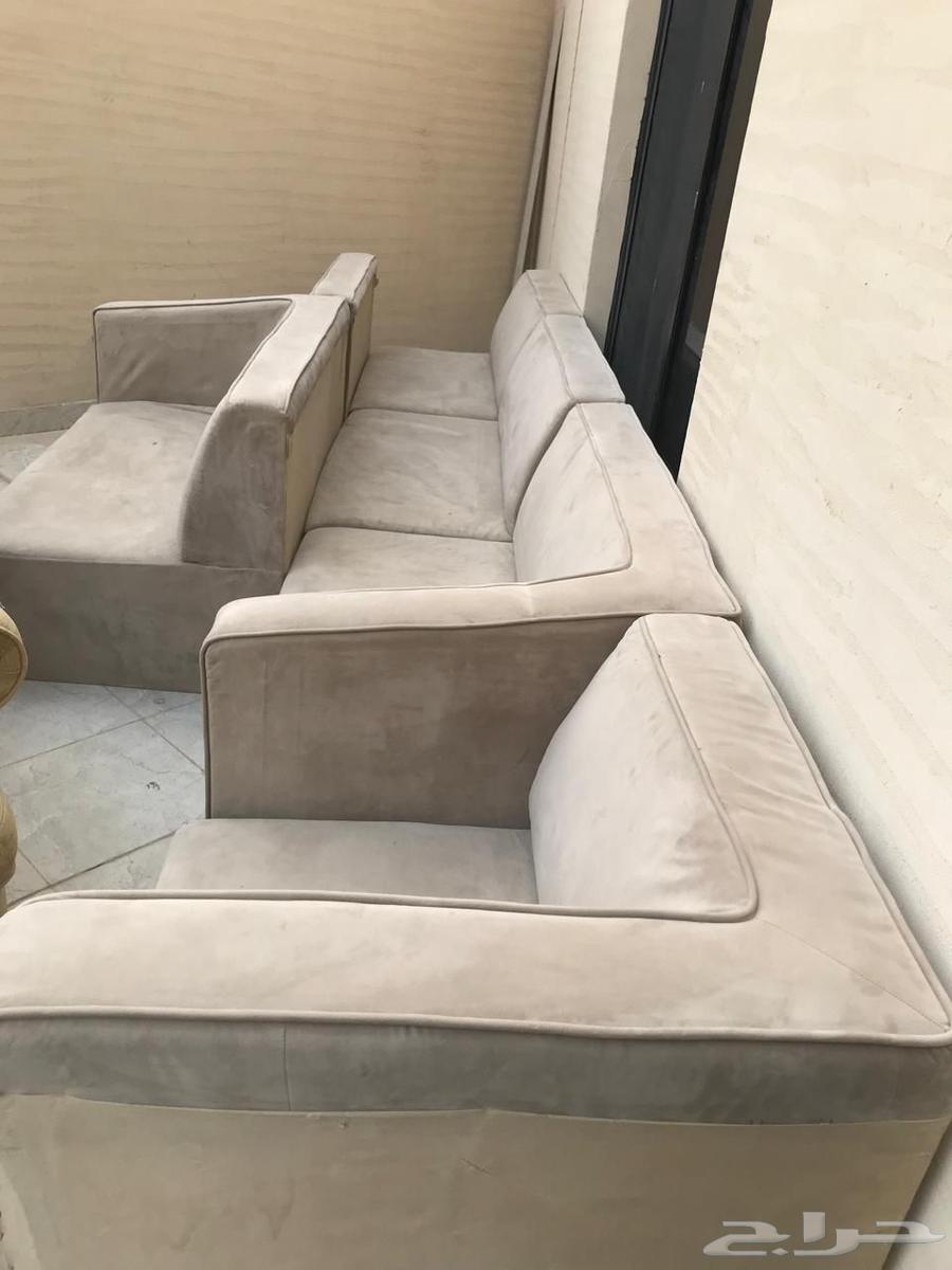 كنب64387718235138112