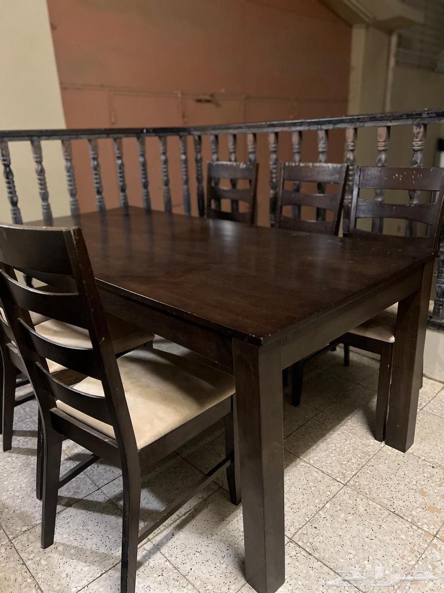 Dining table64390068512897111