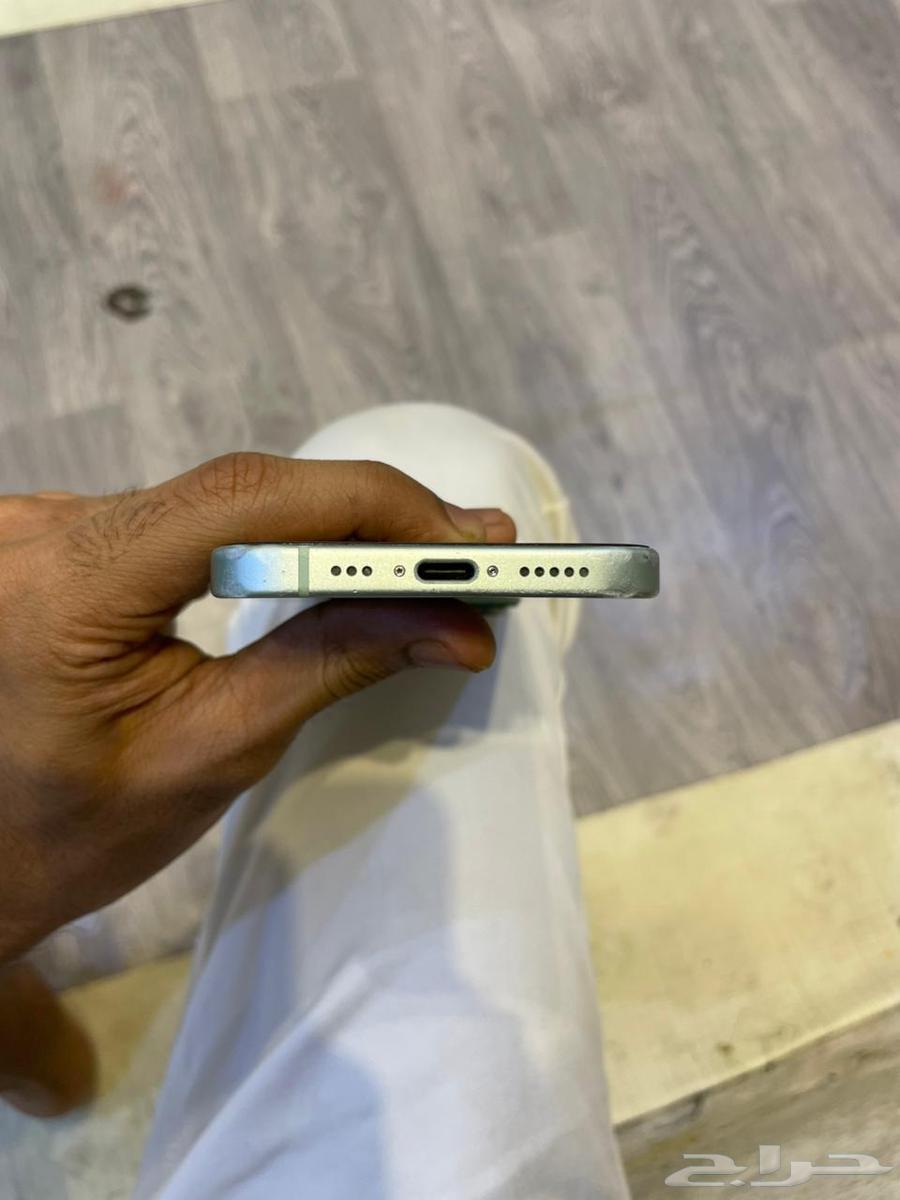 جوال ايفون 1564378716675971113