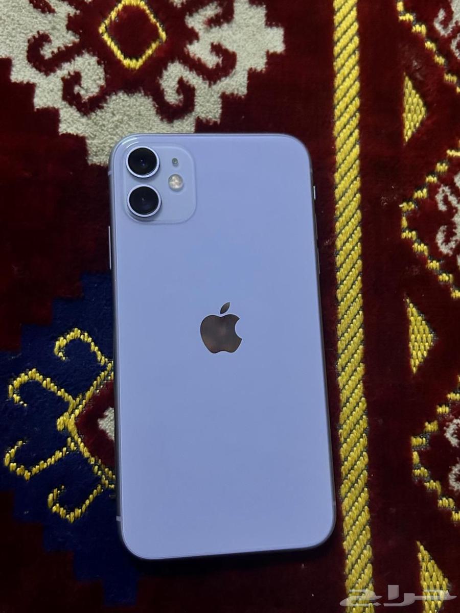 iPhone 11 with no cracks and good camera, bought for 1300, selling for 90064383136214017110