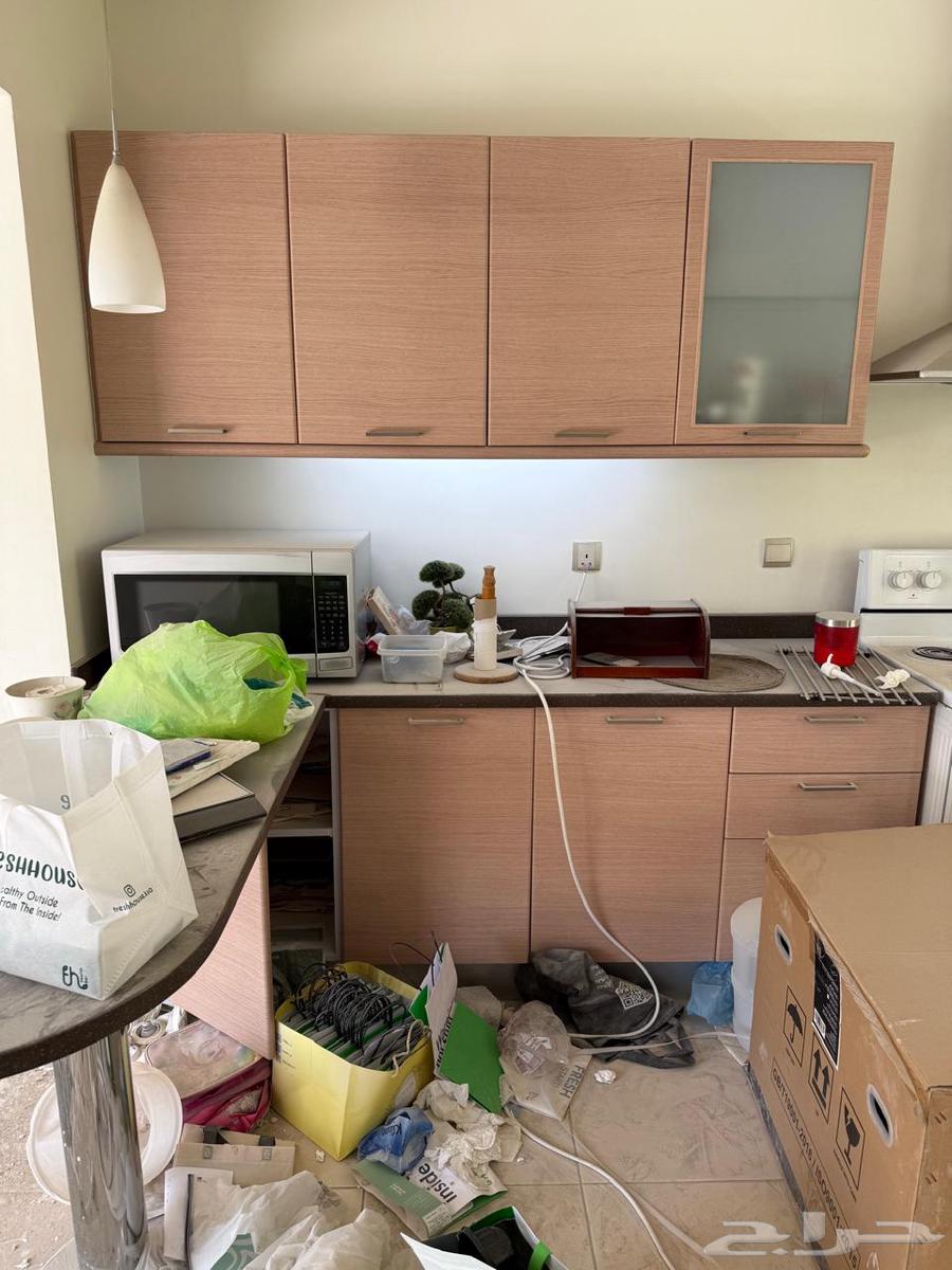 للبيع مطبخ ايطالي نظيف جد ا64382969866114113