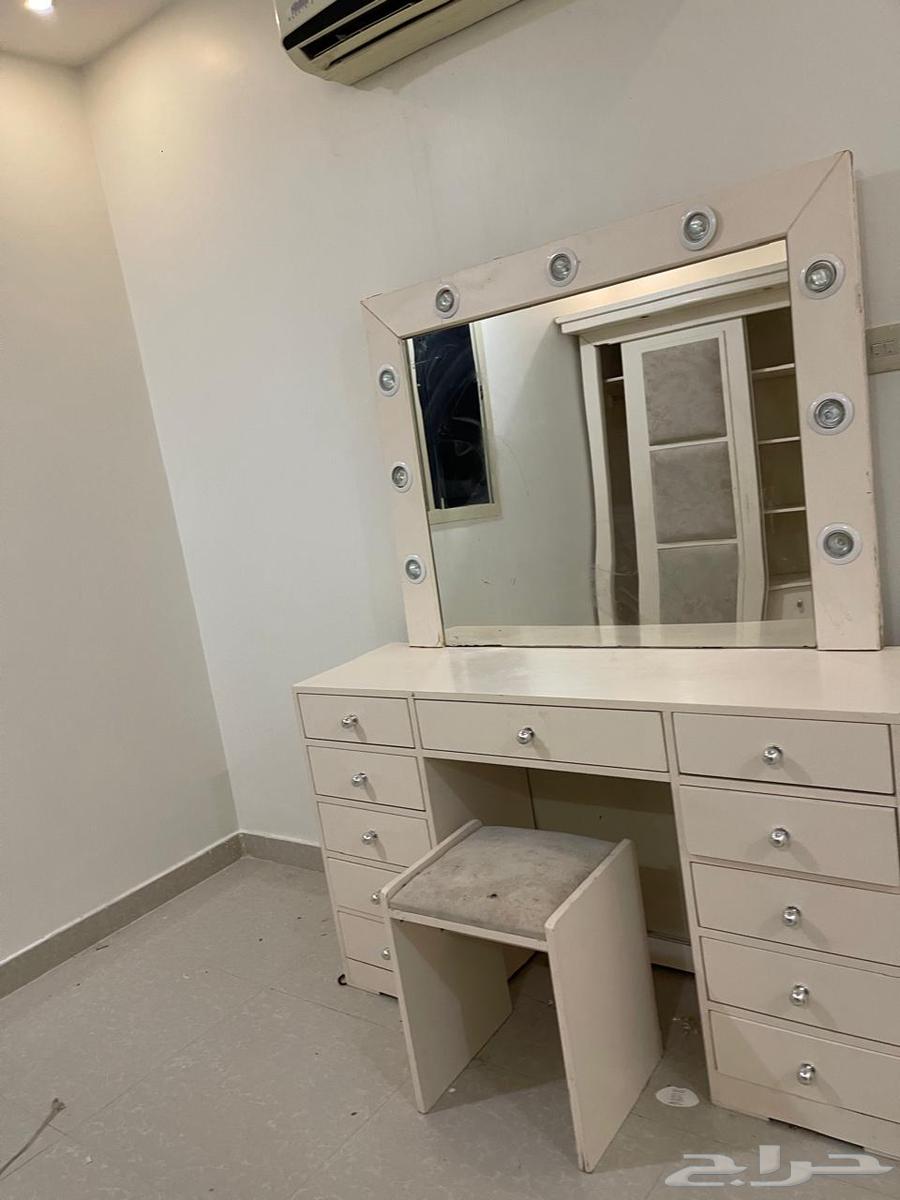 دولاب و تسريحه و ديكور64392415924609112