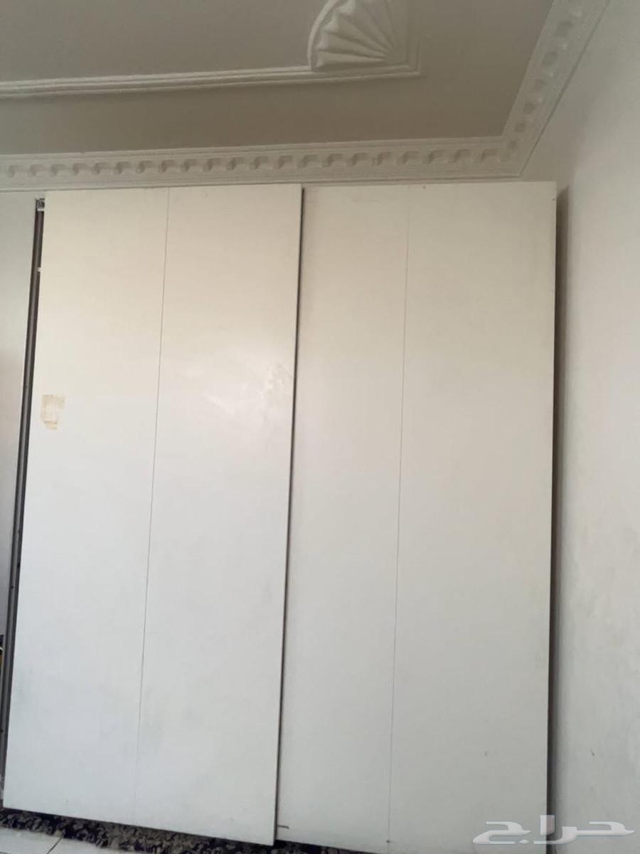 دولاب كبير من ايكيا للبيع المستعجل64381287392003110