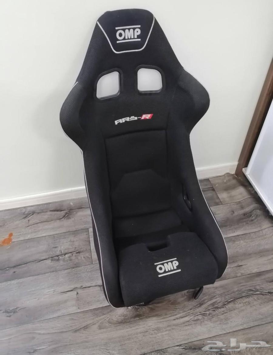 كرسي سباق رياضي من شركة omp64522683205377111