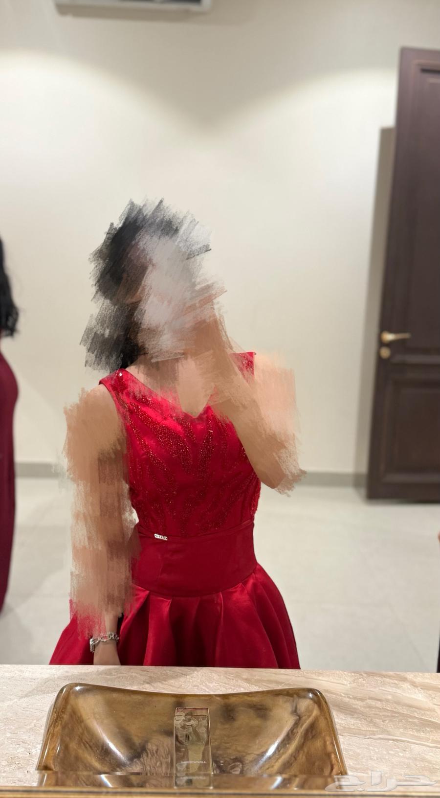 فستان للبيع64382873650306111