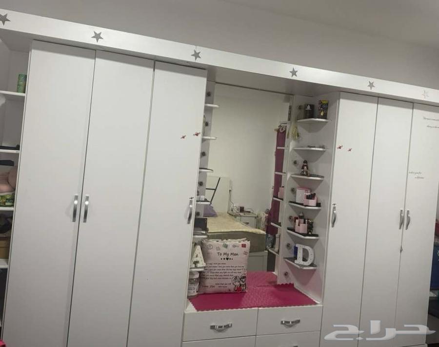 غرفة نوم مودرن بحاله ممتازه64393362538241110