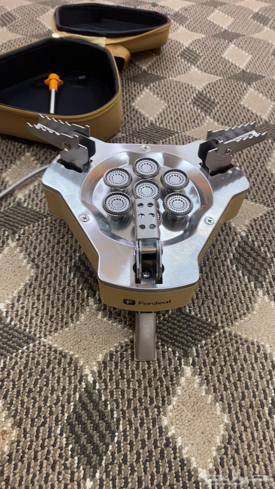 Seven-burner stove63619354054786112